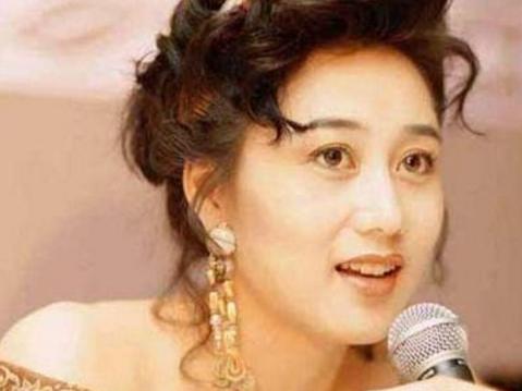 Vợ Lý Liên Kiệt: Từ Hoa hậu châu Á đến bà hoàng nhà đất - 11
