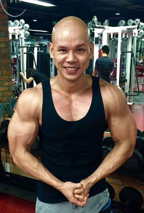 Không thể tin đây là Phan Đinh Tùng ở tuổi 41 - 5