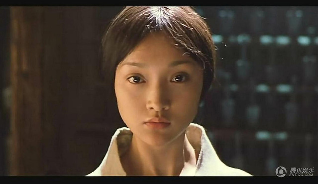 
Gương mặt không tuổi của Châu Tấn cũng là báu vật với nữ diễn viên xinh đep này, giúp cô có thể dễ dàng vào vai phản diện, chính diện một cách xuất sắc.
