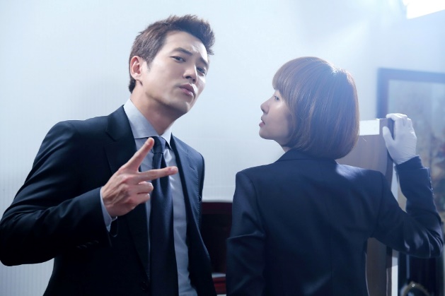 Kim Sun Ah và Joo Sang Wook - cặp đôi oan gia mới của màn ảnh nhỏ.