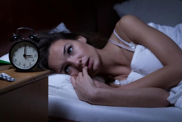 Thiếu ngủ khiến chị em phụ nữ nhanh già